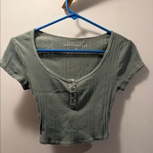 Women’s Aeropostale Cropped Tee